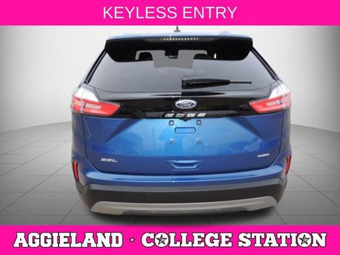 Used 2024 Ford Edge SEL w/ Convenience Package image 5