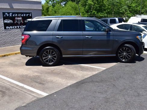 Used 2019 Ford Expedition Limited w/ Equipment Group 301A RWD image 4