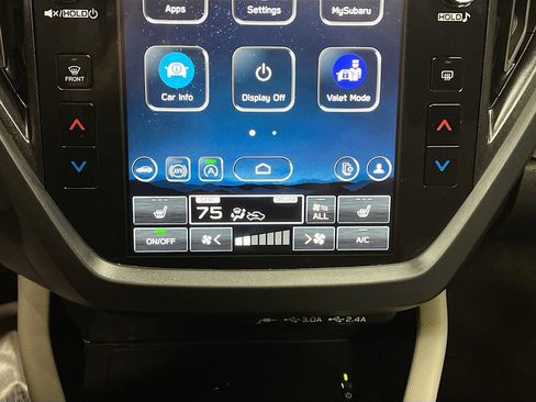 Used 2025 Subaru Forester Premium AWD/4WD image 15