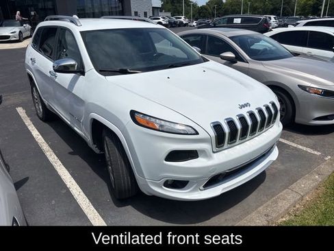 Used 2018 Jeep Cherokee Overland AWD/4WD image 4
