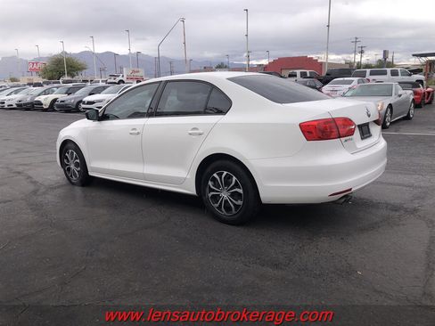 Used 2013 Volkswagen Jetta S image 6