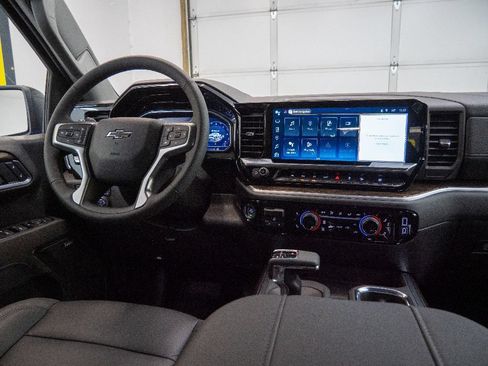 New 2025 Chevrolet Silverado 1500 RST w/ Z71 Off-Road Package AWD/4WD image 27