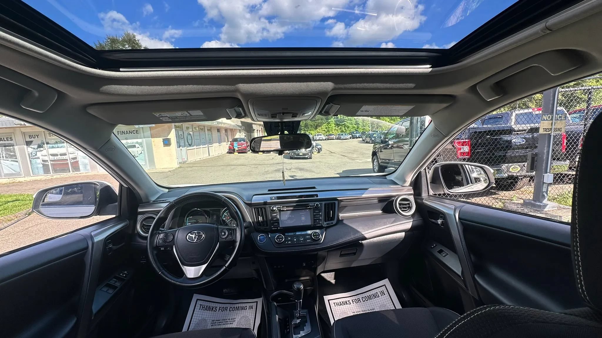 Used 2016 Toyota RAV4 XLE AWD/4WD image 29