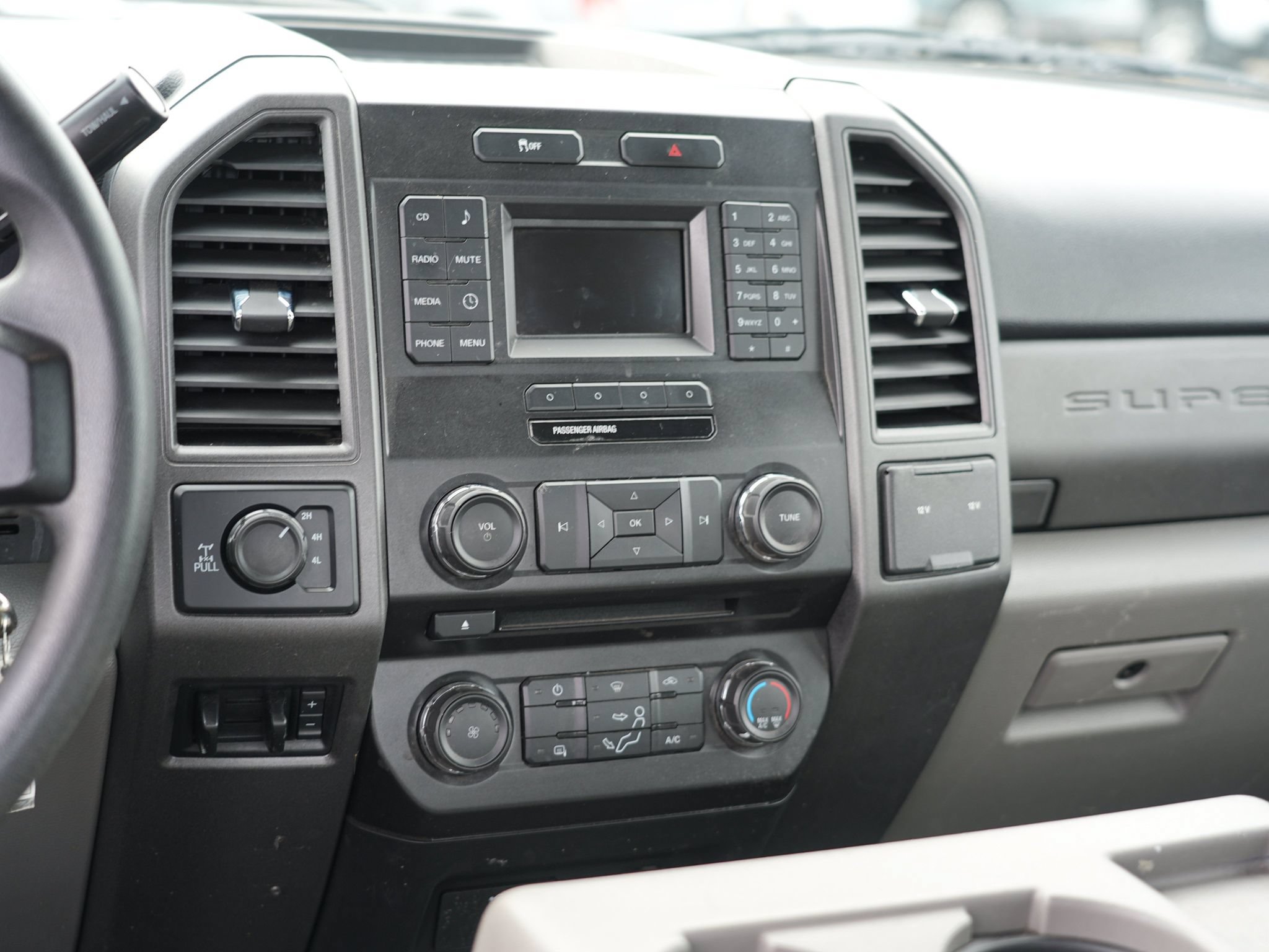 Used 2018 Ford F350 XL AWD/4WD image 24