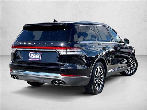 Used 2022 Lincoln Aviator Reserve w/ Elements Package Plus image 2