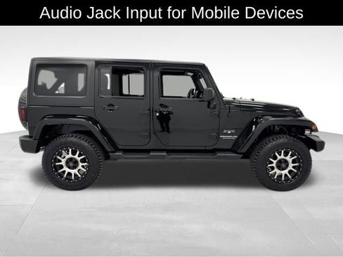 Used 2016 Jeep Wrangler Unlimited Sahara image 7