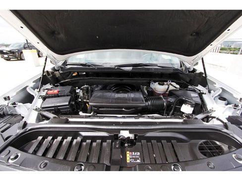 Used 2025 Chevrolet Silverado 1500 LT image 32