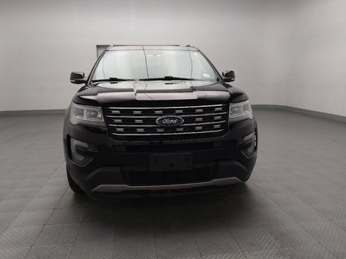 Used 2017 Ford Explorer XLT w/ Equipment Group 202A image 14