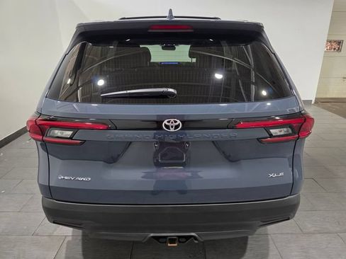 Used 2025 Toyota Grand Highlander AWD Hybrid image 4