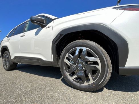 Used 2025 Subaru Forester Premium image 10