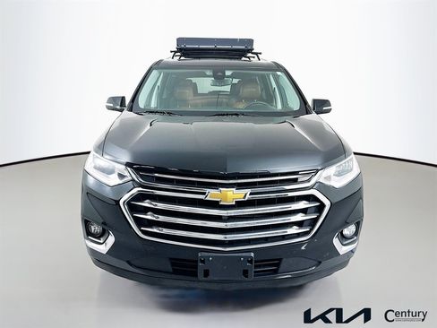 Used 2018 Chevrolet Traverse High Country AWD/4WD image 2