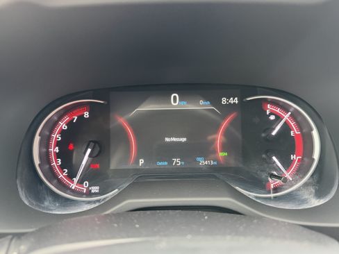 Used 2025 Toyota RAV4 XLE FWD image 35