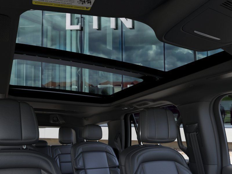 New 2026 Lincoln Navigator Reserve w/ Jet Appearance Package AWD/4WD image 53