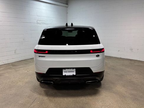 Used 2023 Land Rover Range Rover Sport SE AWD/4WD image 8