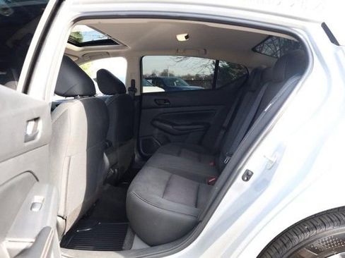 Certified 2024 Nissan Altima 2.5 SV w/ SV Premium Package FWD image 21