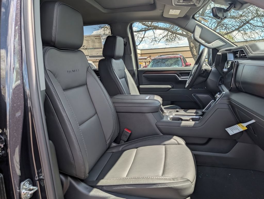 New 2026 GMC Sierra 3500 Denali w/ Denali Reserve Package AWD/4WD image 25