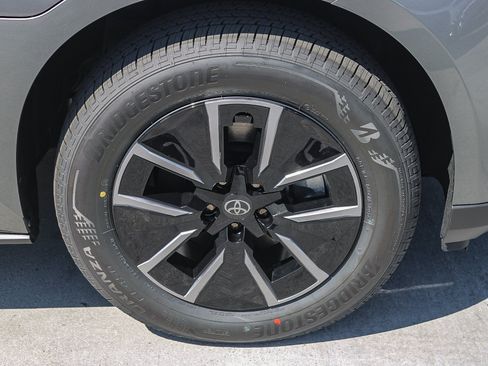New 2026 Toyota bZ FWD image 11