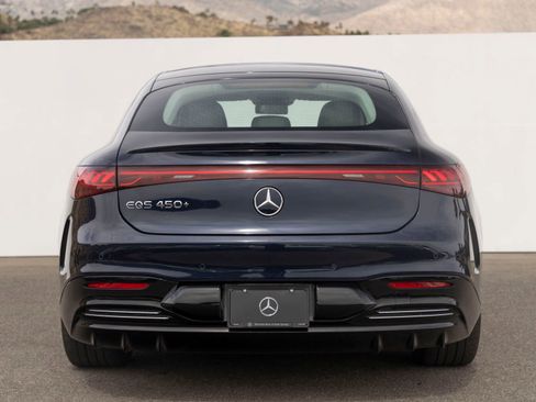 Used 2022 Mercedes-Benz EQS 450+ Sedan image 9
