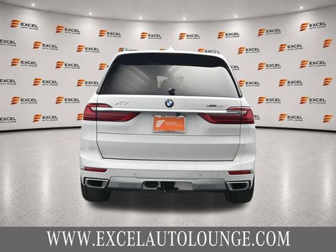 Used 2021 BMW X7 xDrive40i w/ Executive Package AWD/4WD image 4