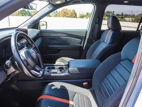 Certified 2026 Honda Passport TrailSport image 18