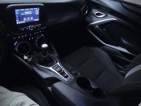 Used 2019 Chevrolet Camaro LT RWD image 13
