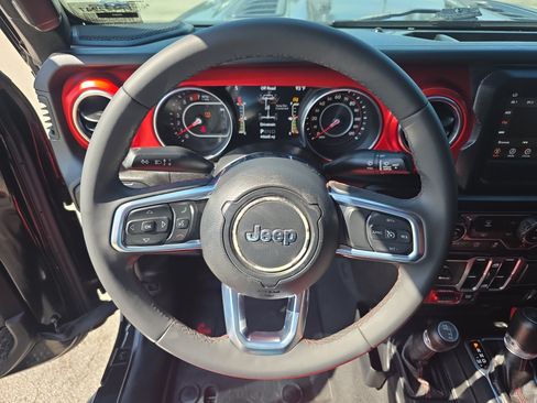 Used 2020 Jeep Wrangler Unlimited Rubicon AWD/4WD image 25