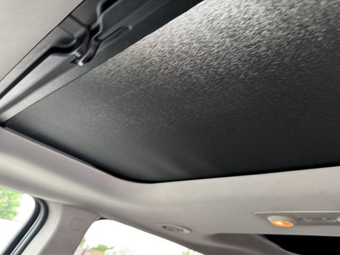 Used 2016 Chevrolet Traverse LT w/ Style and Technology Package FWD image 22