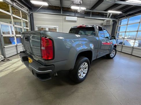 Used 2022 Chevrolet Colorado LT w/ Fleet Safety Package image 5