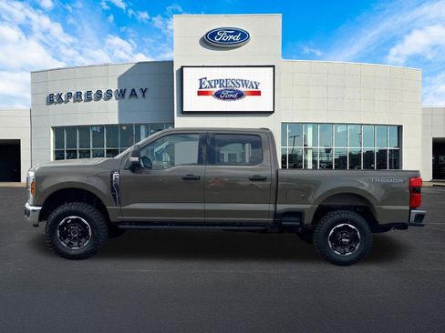 New 2026 Ford F250 XLT image 9