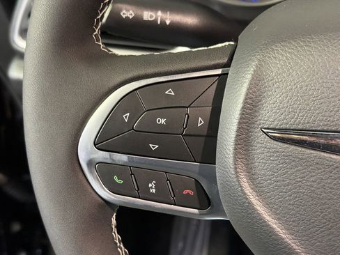 New 2026 Chrysler Pacifica Select FWD image 14