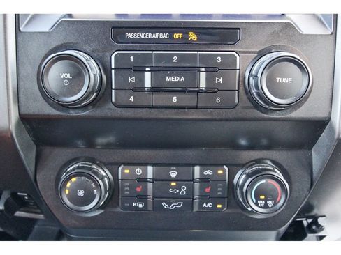Used 2019 Ford F150 XLT w/ Equipment Group 302A Luxury AWD/4WD image 26