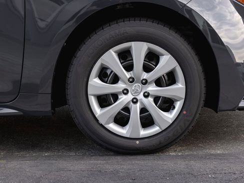 New 2026 Toyota Corolla LE w/ Carpet Mat Package (TMS) FWD image 4