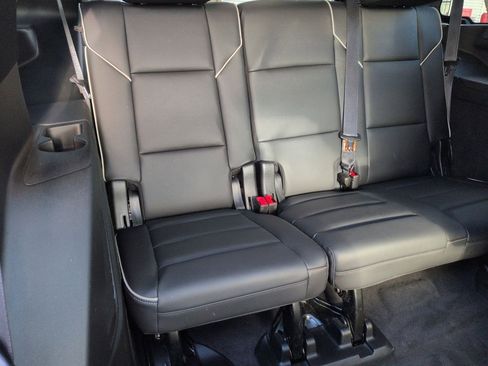 Certified 2024 Cadillac Escalade Premium Luxury w/ Performance Package image 19