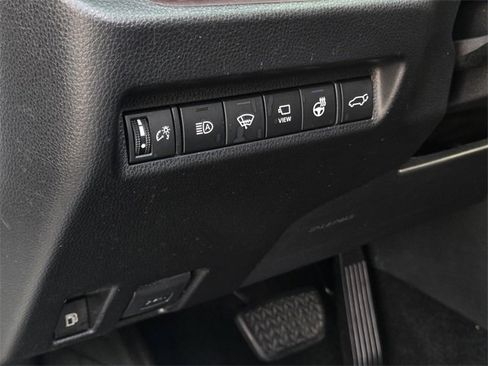 Used 2019 Toyota RAV4 Limited image 20