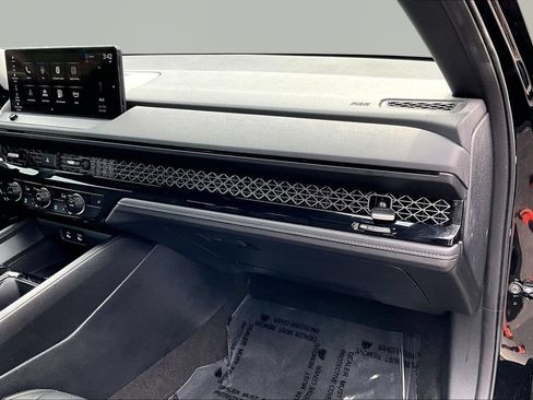 Used 2025 Honda Accord Sport image 20