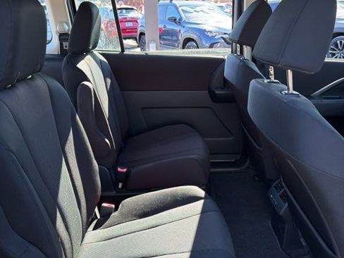 Used 2015 MAZDA MAZDA5 Sport image 10