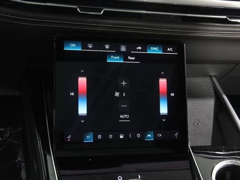 Certified 2025 Cadillac Escalade Sport w/ LPO, ONYX Package image 15