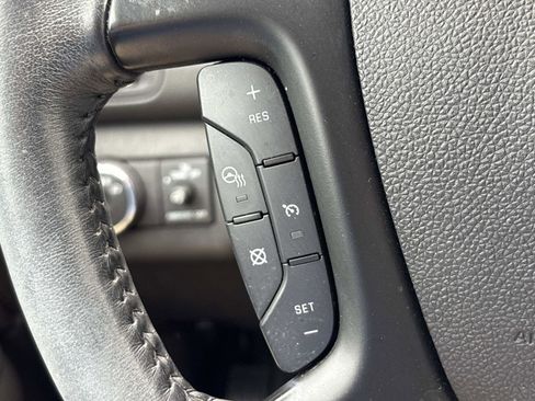 Used 2017 Buick Enclave Leather FWD image 17