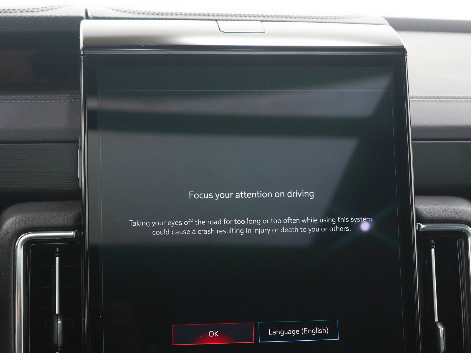Used 2025 GMC Yukon Denali w/ Sun & Power Step Package AWD/4WD image 20