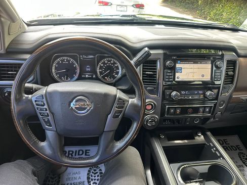 Used 2017 Nissan Titan Platinum Reserve AWD/4WD image 32