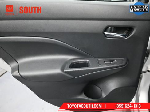 Used 2025 Nissan Versa SV image 21