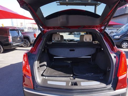 Used 2017 Cadillac XT5 Luxury w/ Driver Awareness Package AWD/4WD image 8