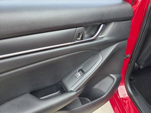 Used 2022 Honda Accord Sport image 28