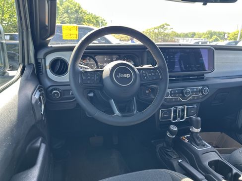 Used 2024 Jeep Wrangler Sport S AWD/4WD image 25