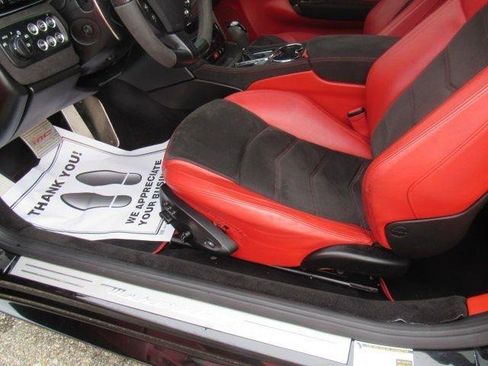 Used 2014 Maserati GranTurismo Sport RWD image 23