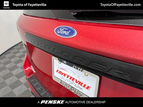 Used 2023 Ford Explorer ST-Line w/ Class IV Trailer Tow Package RWD image 13