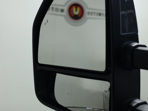 Used 2024 Ford F350 Lariat w/ Chrome Package image 18