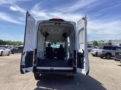 Used 2024 Ford Transit 250 148 High Roof RWD image 26