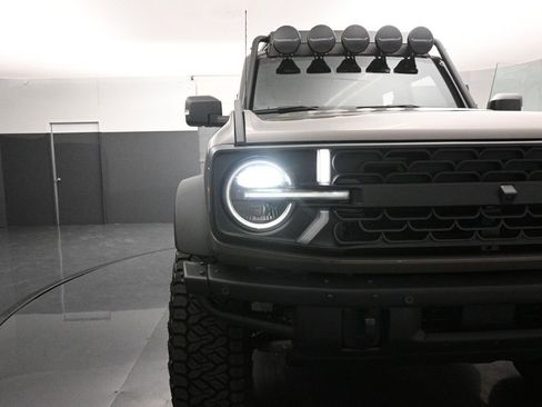 New 2025 Ford Bronco Badlands image 25