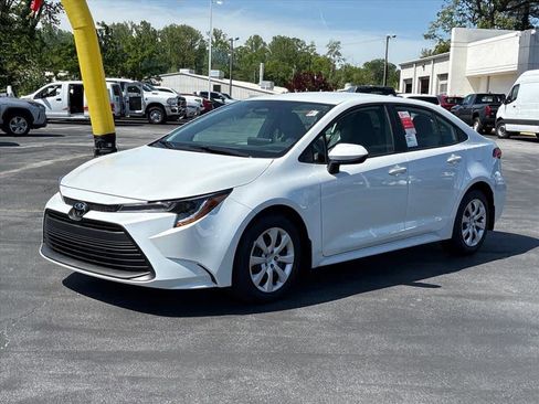 New 2026 Toyota Corolla LE FWD image 25